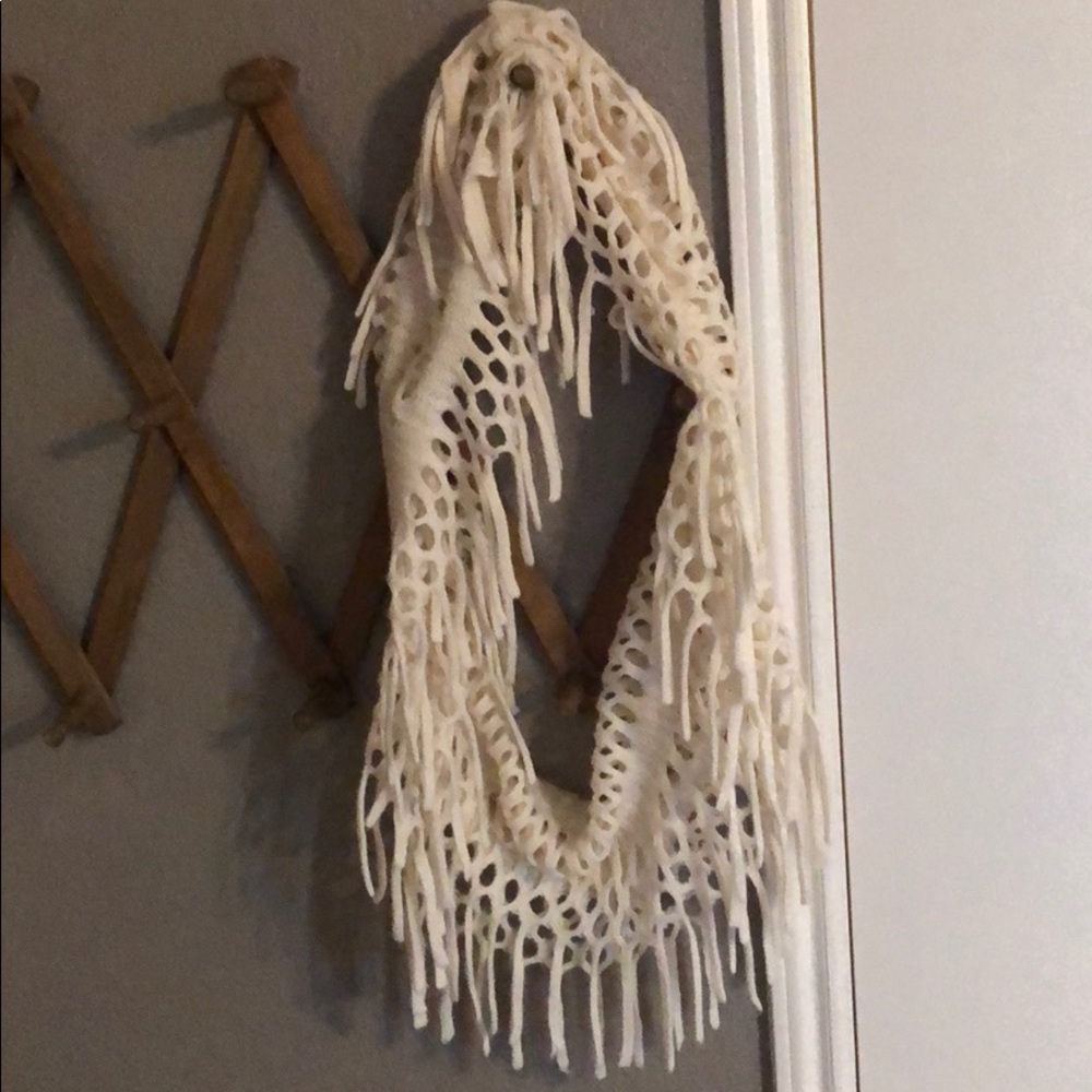 Fringe infinity scarf
